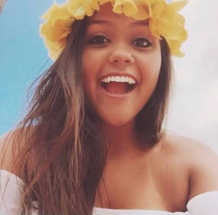 Fãs da Camila Loures