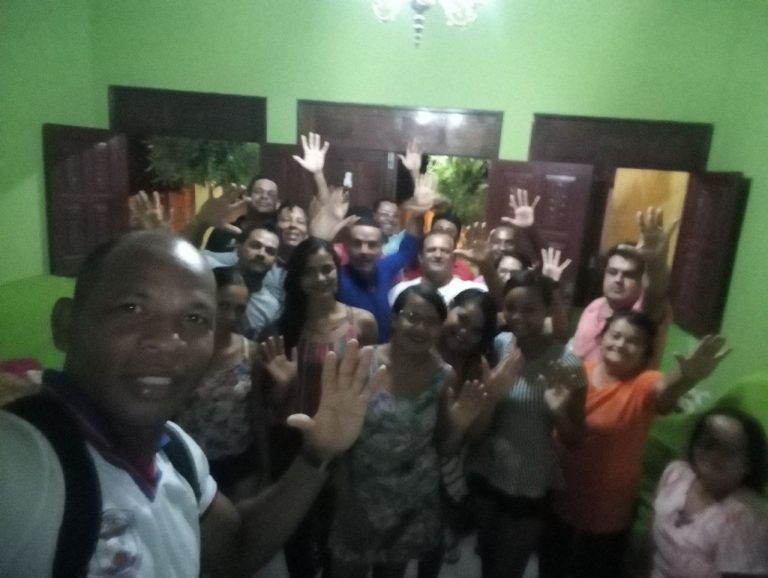 Pessoas que procuram renda extra
