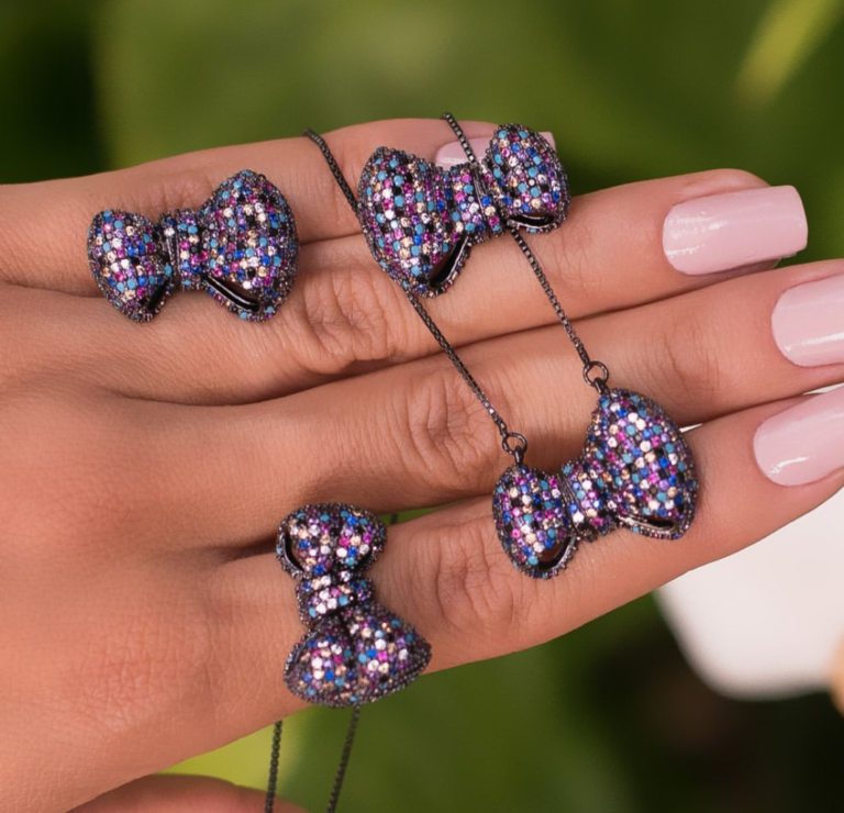 J&J Semijoias e Bijoux