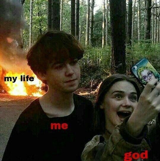 Memes(armário)cof cof
