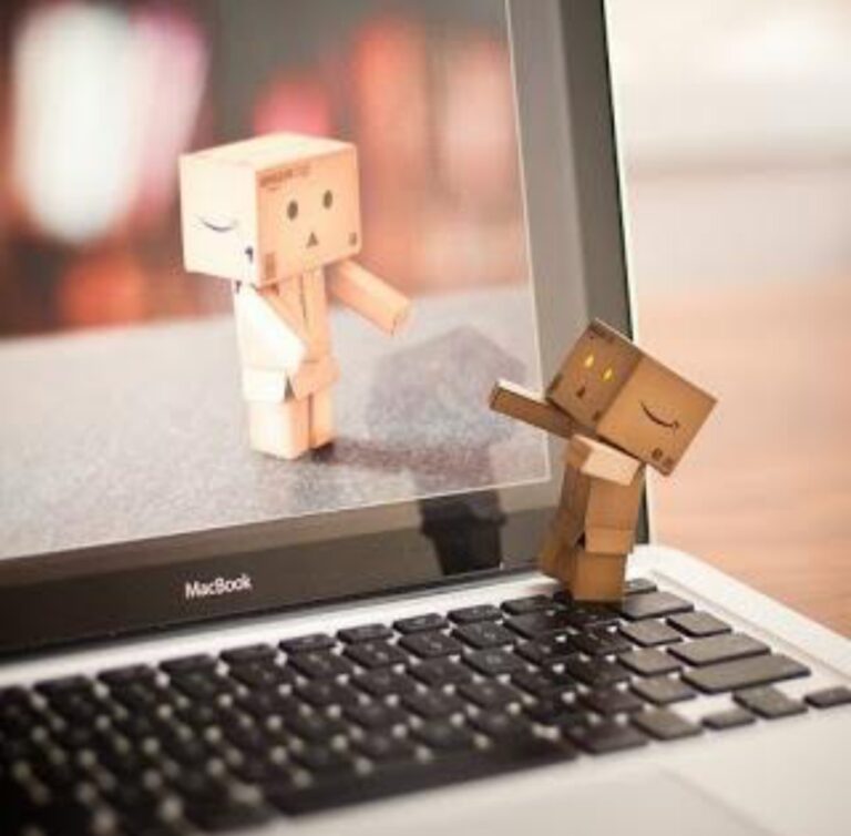 Amizades virtuais