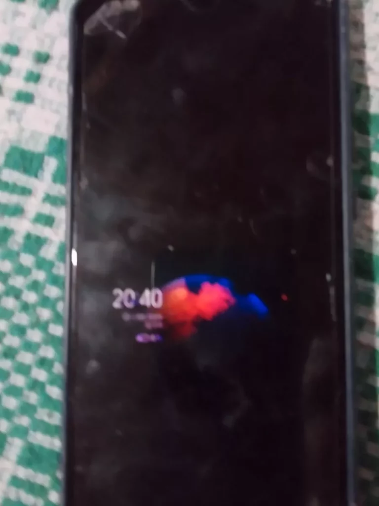 Doação pra consertar celular