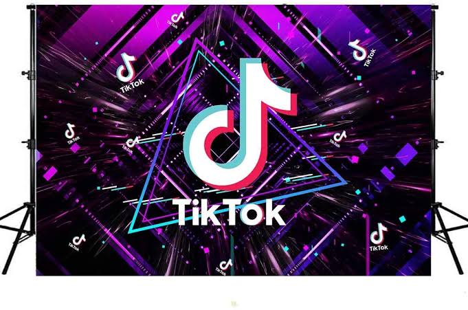 FAMÍLIA TIK TOK