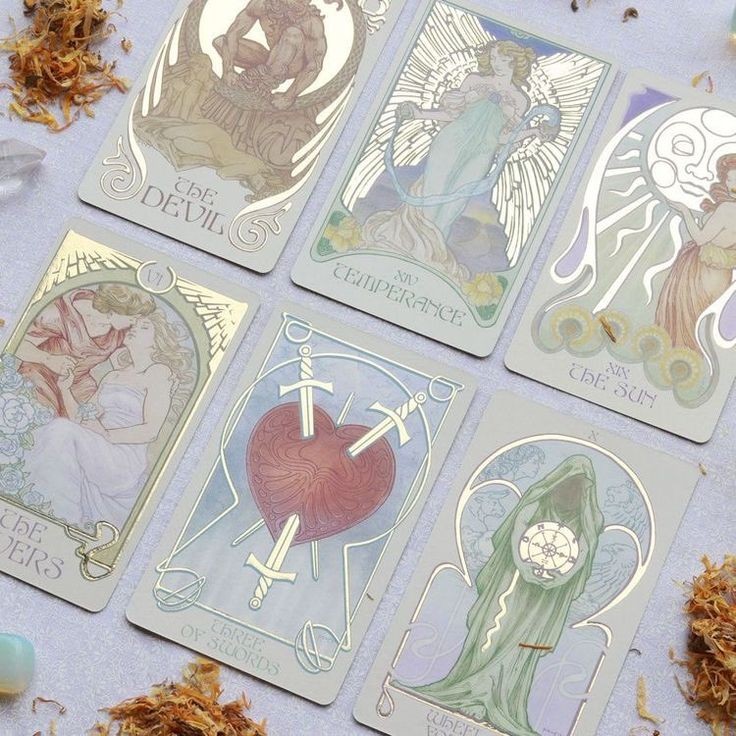 Estudos e Pitacos Tarot
